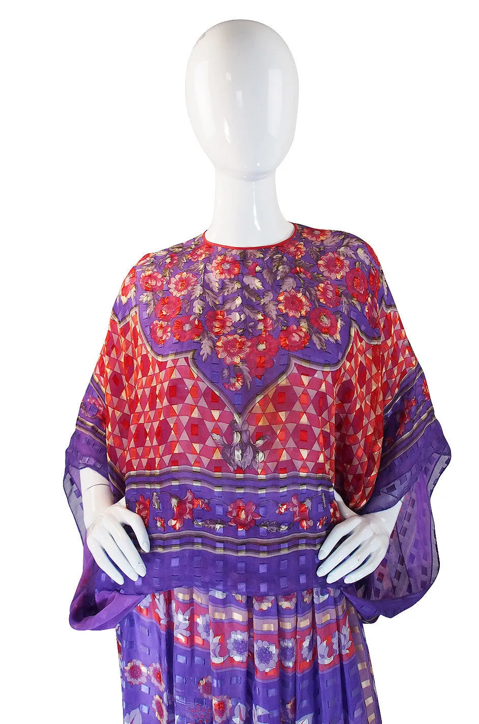1970s Elizabeth Arden Silk Scarf Set