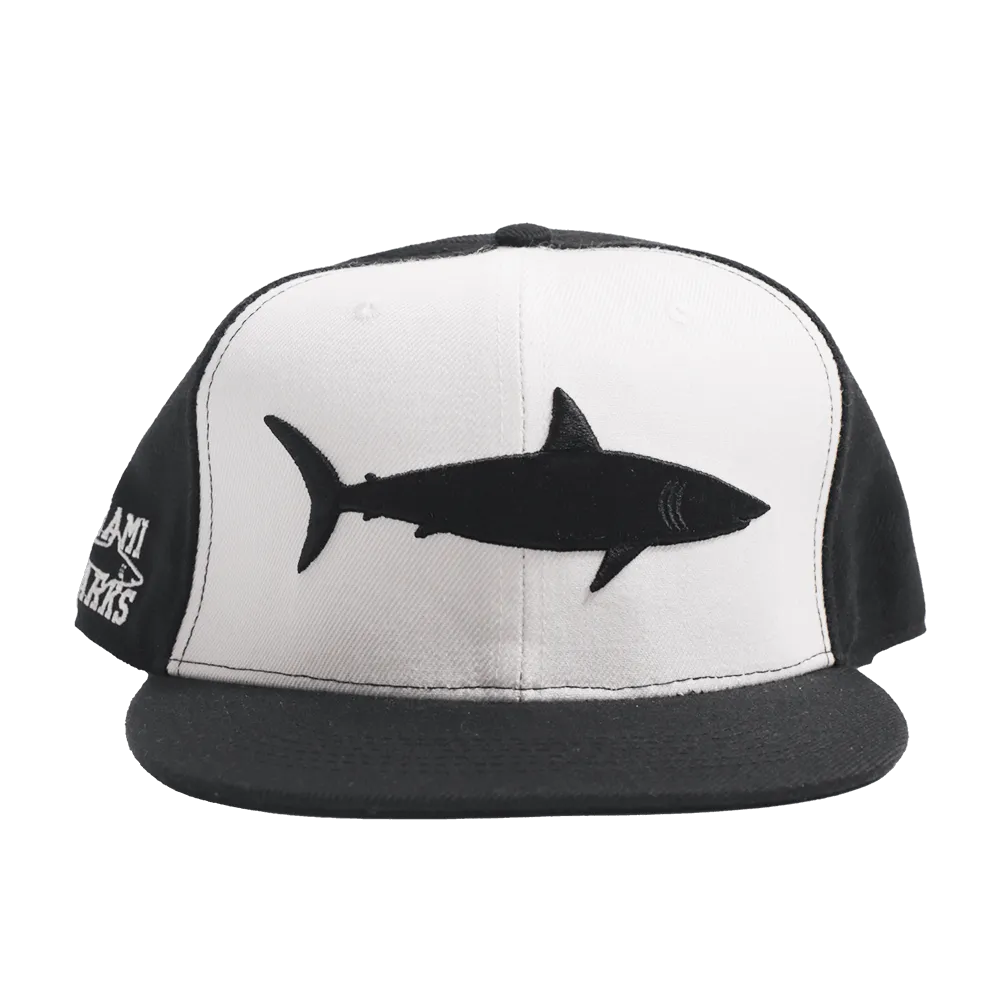 ANY GIVEN SUNDAY SNAPBACK HAT (WHITE/BLACK)