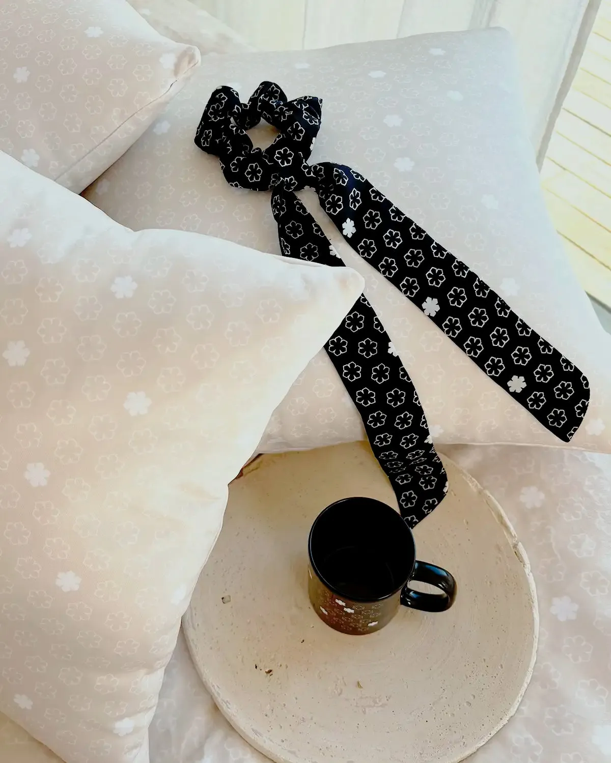 ATHENA SCRUNCHIE WITH TIE - SILK