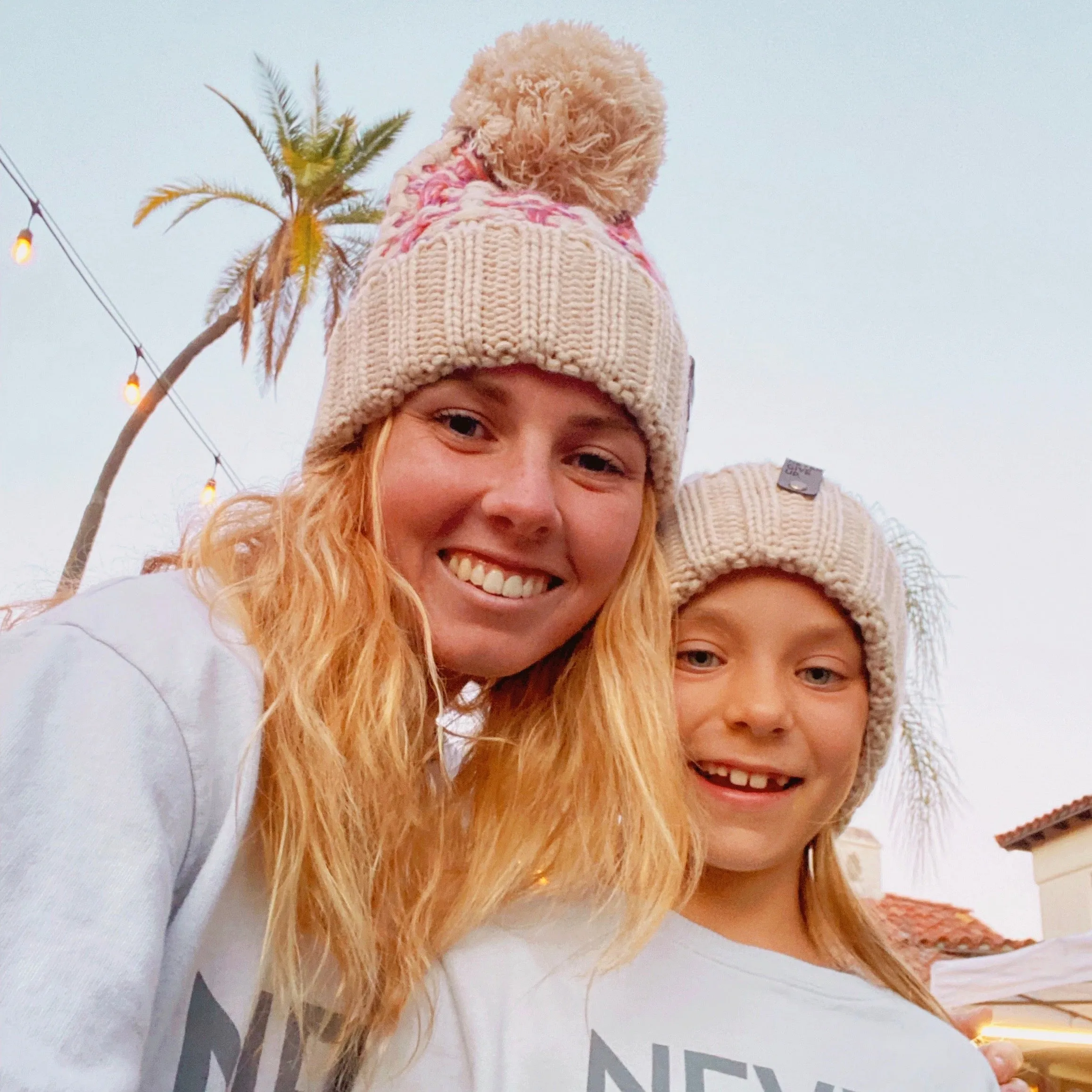 BEANIE - OMBRE POM