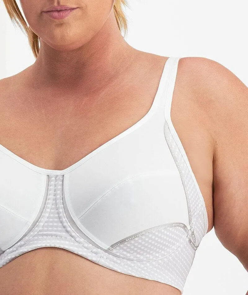Berlei Electrify Underwire Sports Bra - White