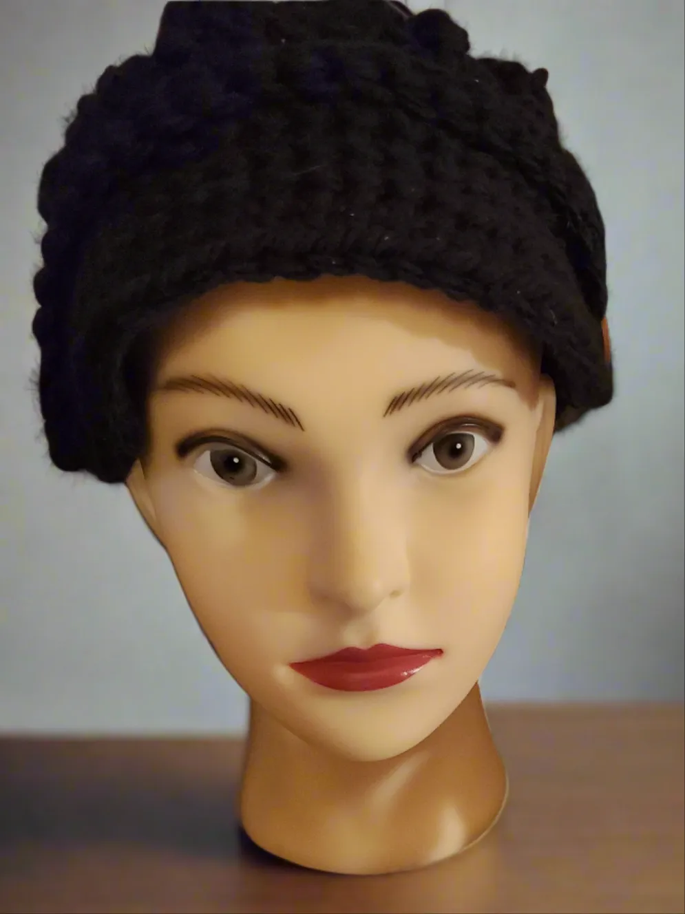 Black newsboy hat crocheted