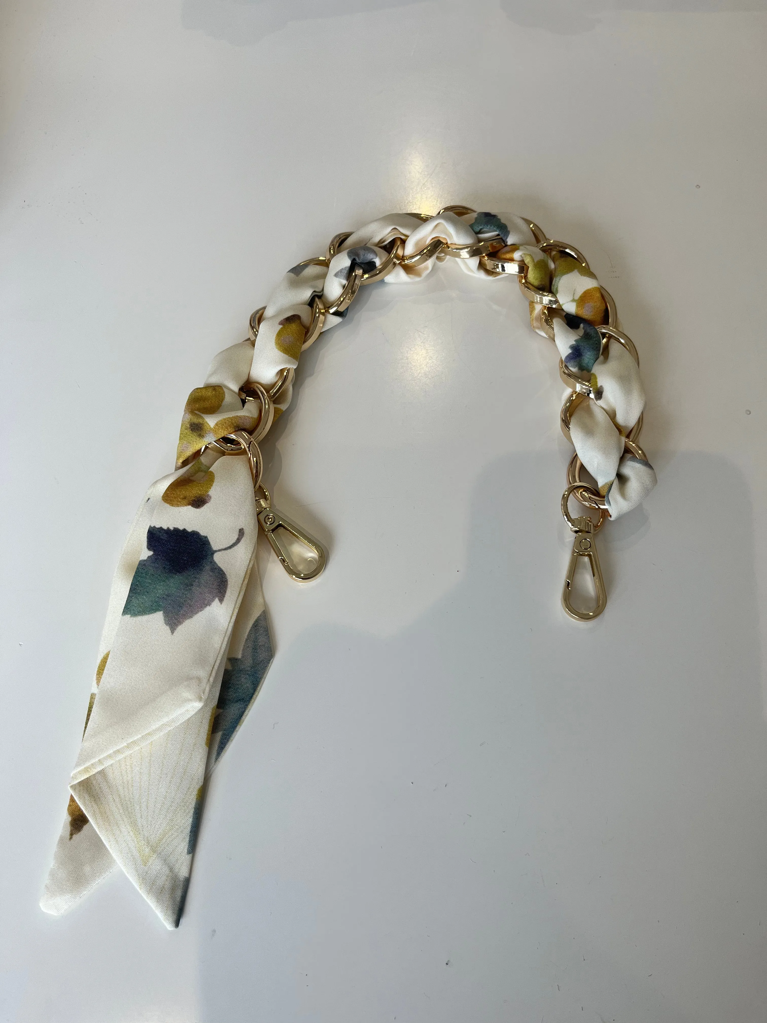 Cell Phone Wristlet Chain with Scarf
