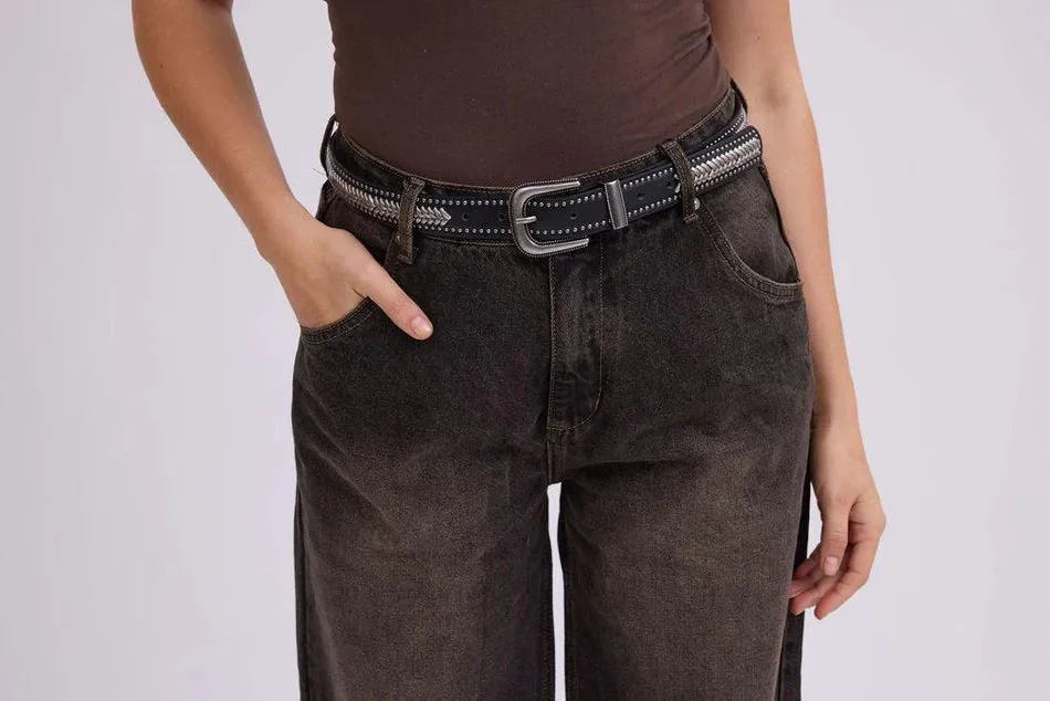 CHEVRON STUD-LINED LEATHER BELT in Black