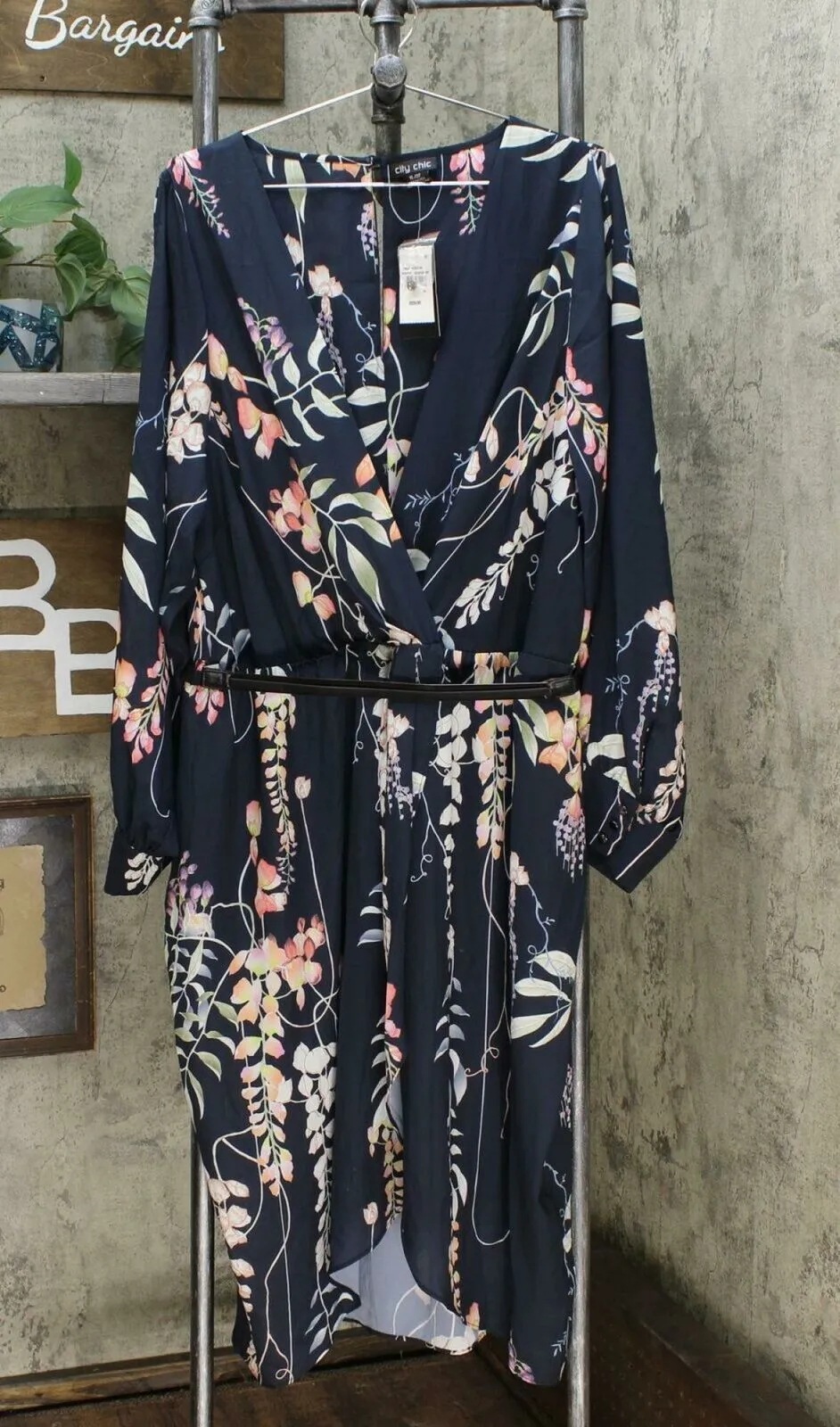 City Chic Trendy Plus Size Floral Vine Dress Navy XL (22W)