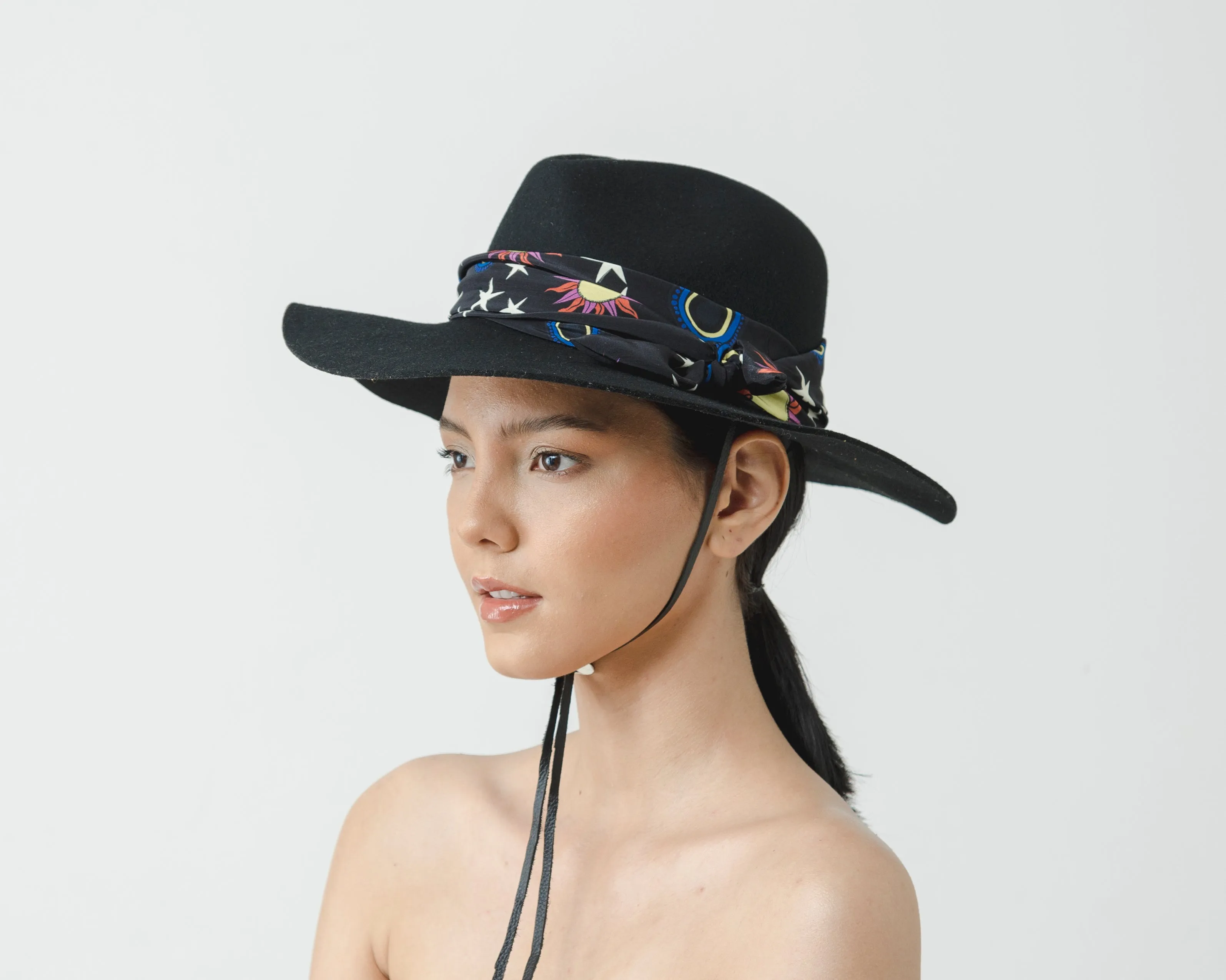 Classic Long Brim Hat with fabric and adjustable leather band