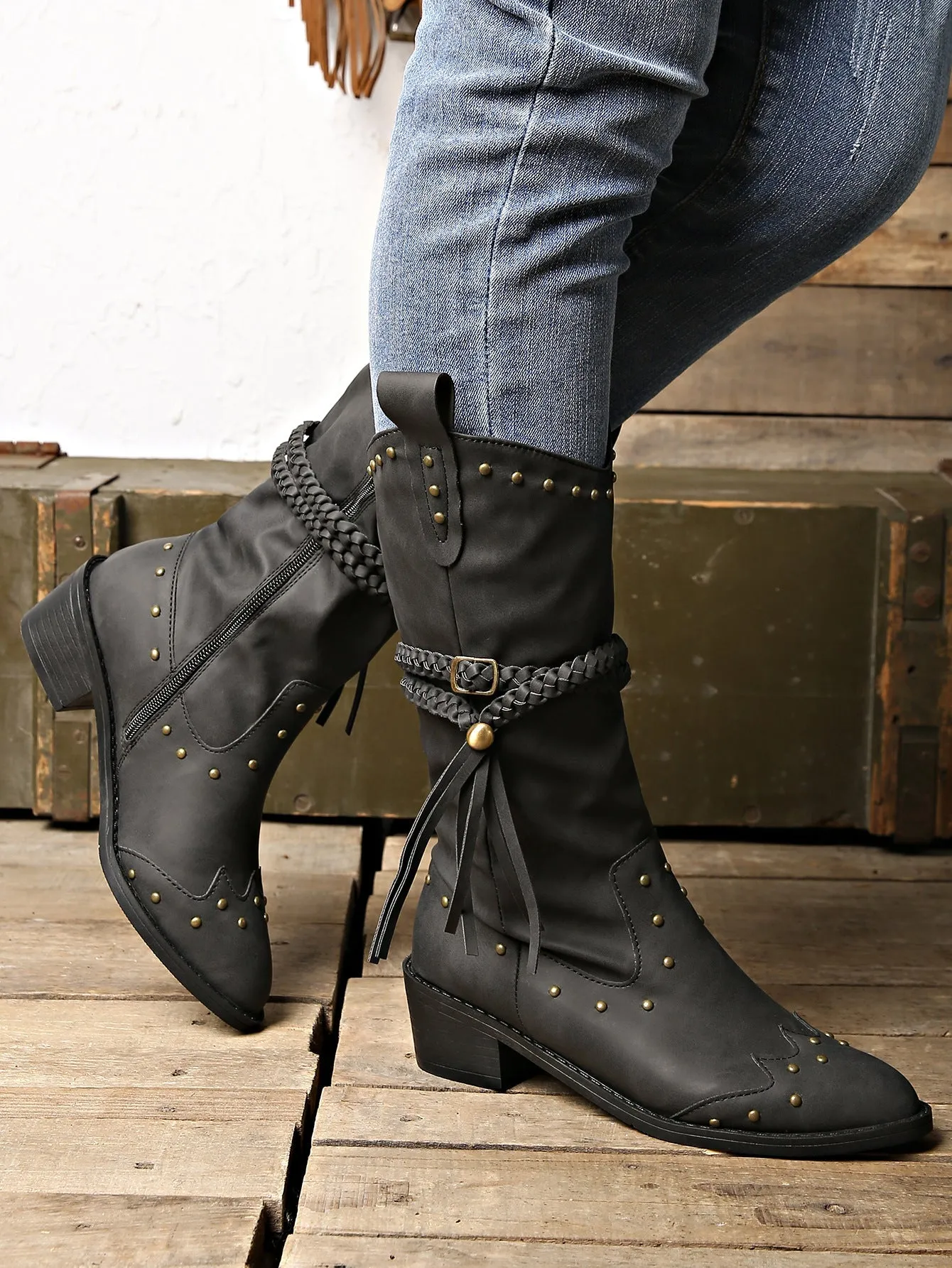 Creamtopmall Rivet belt buckle tassel mid-calf Martin boots