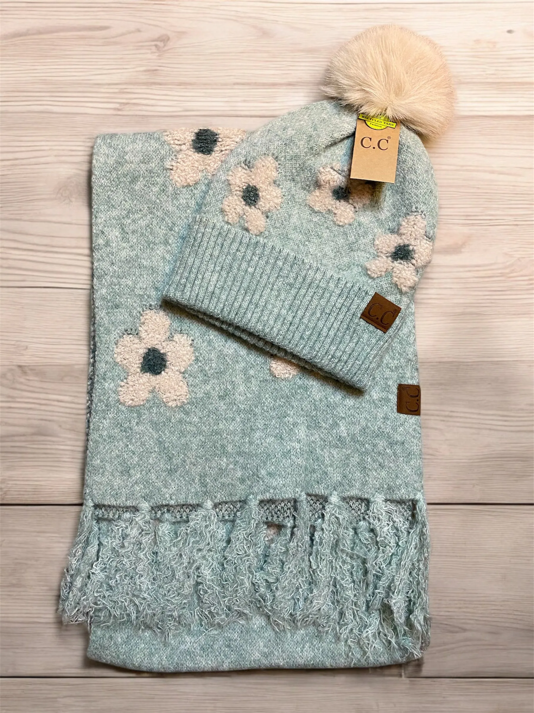 Daisy Pattern Scarf