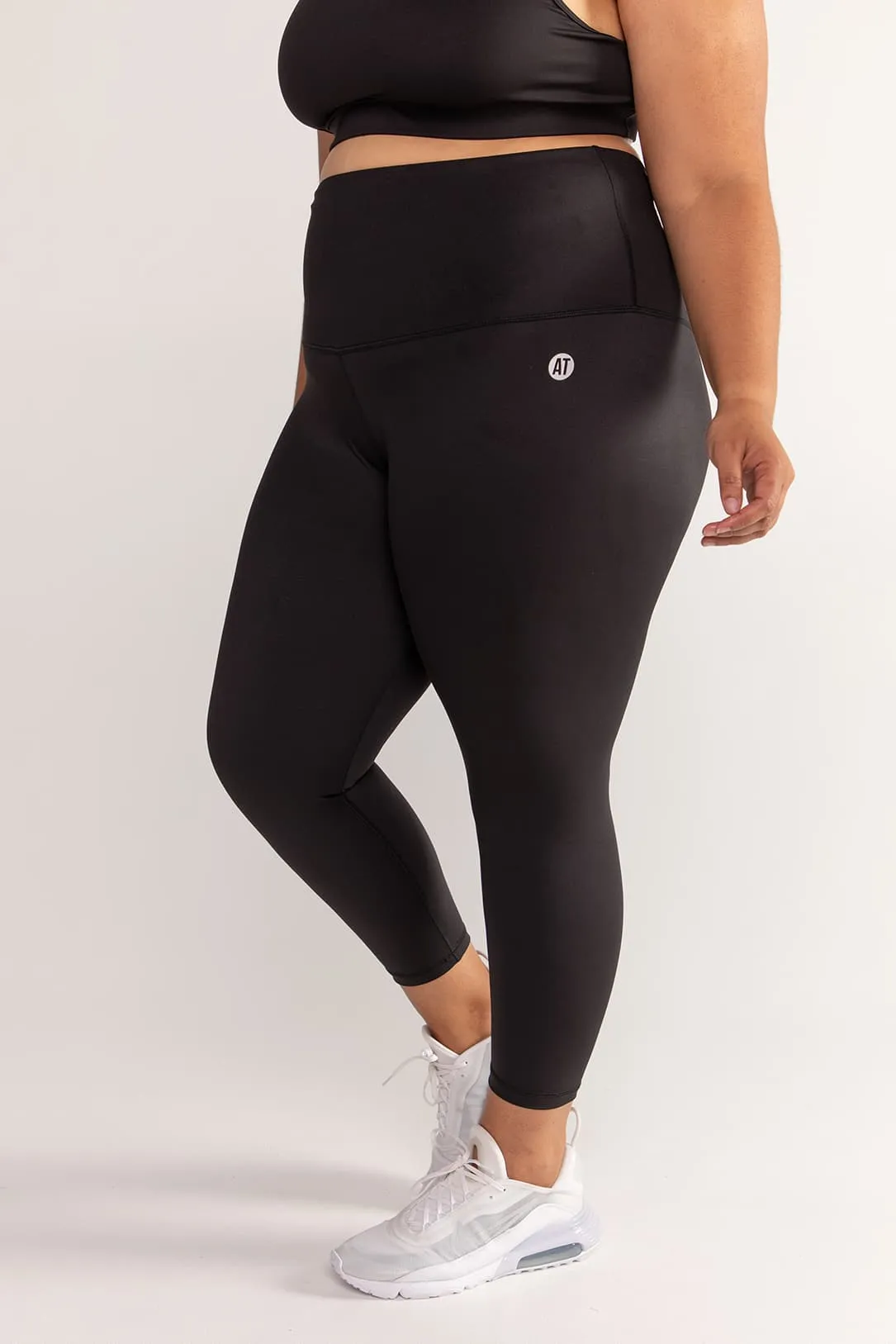 Essential High-Waist Move 7/8 Length Legging - Black