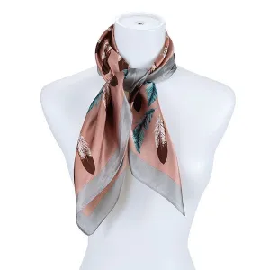 Feather Design Scarf: Versatile Fashion Accessory