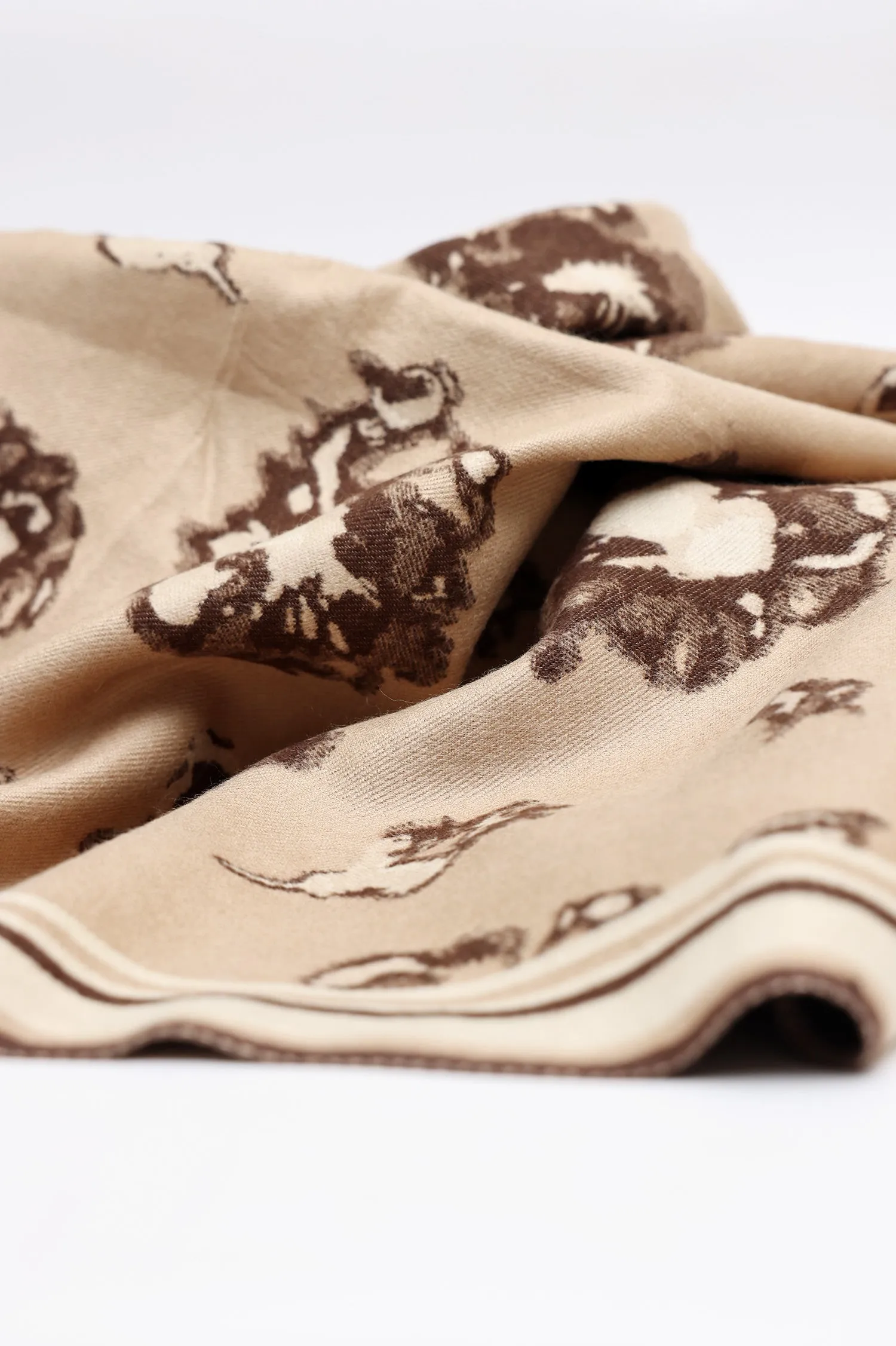 FLORAL ELEGANCE SCARF