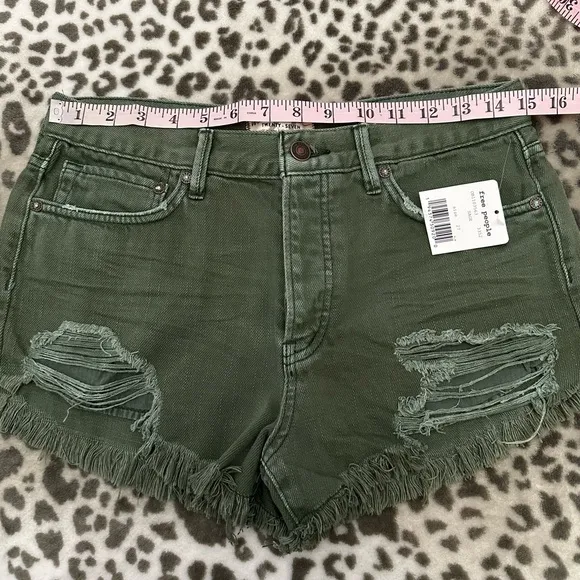 Free People We The Free Loving Good Vibrations Denim Shorts Sage Green Size 27