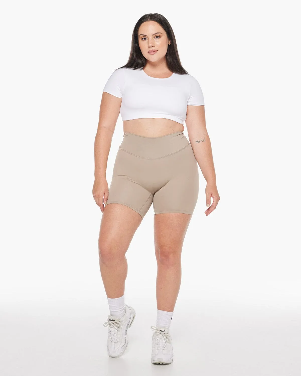 Freedom Shorts 6" | Almond