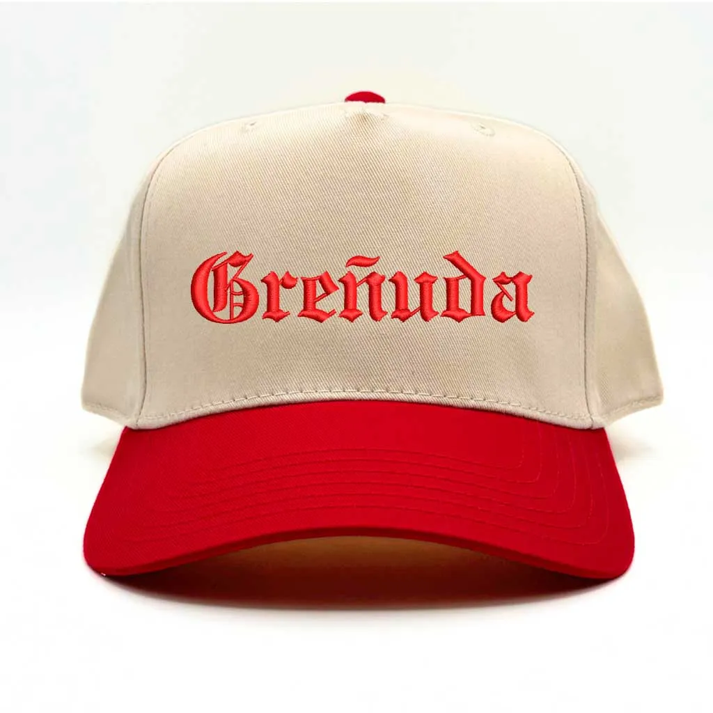 Greñuda Embroidered Two-Tone Baseball Hat for Effortlessly Chic Women