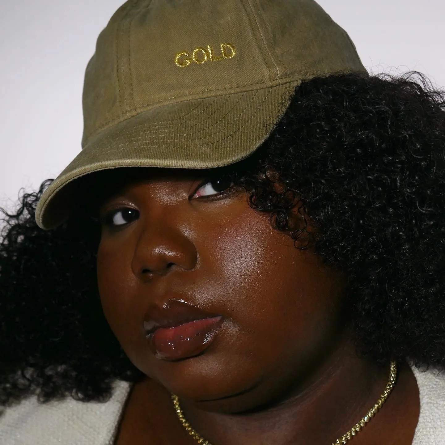 GWEN BELOTI GOLD CAP