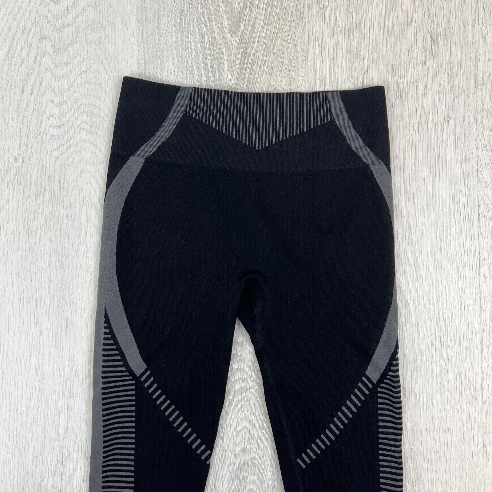 HIIT Womens Black Activewear Compression Cropped Leggings Size Small