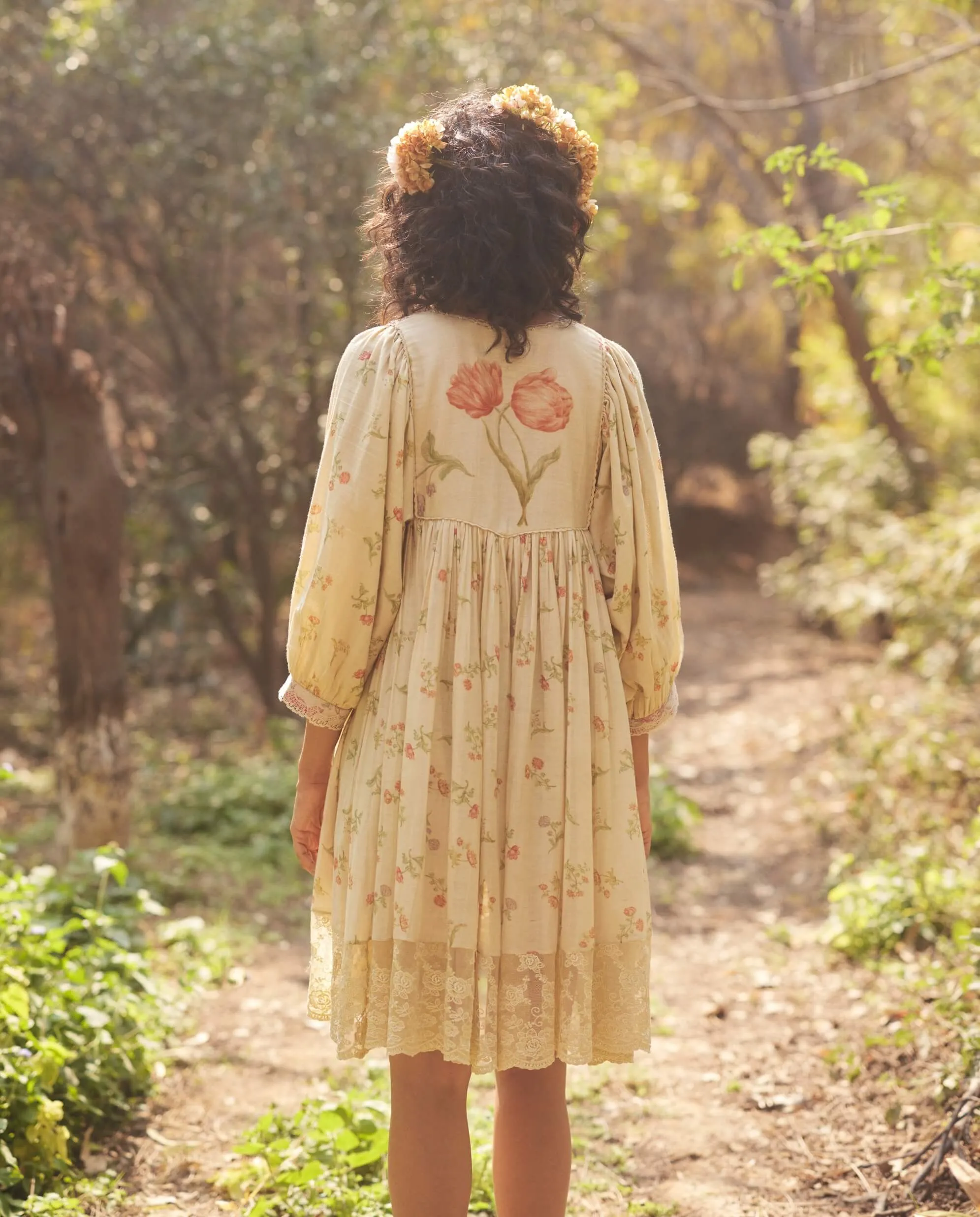 Ivory romantic summer dress and scarf