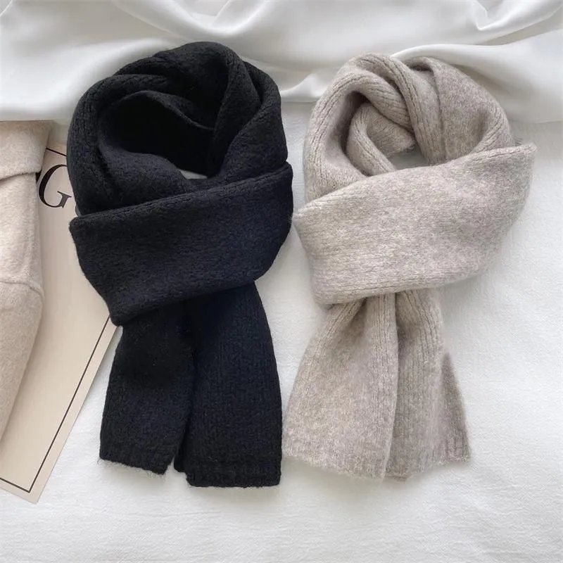 Logan - All Match Knitted Woman's Scarf