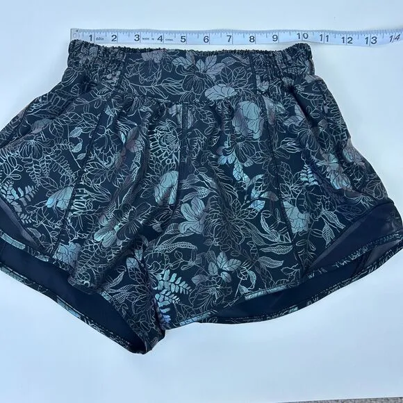 Lululemon Hotty Hot Shorts Womens Size 2 Metallic Black Activewear Running Rare
