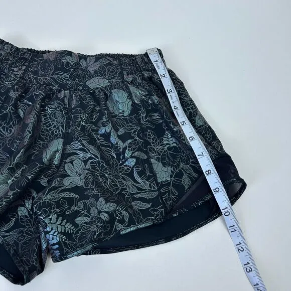 Lululemon Hotty Hot Shorts Womens Size 2 Metallic Black Activewear Running Rare