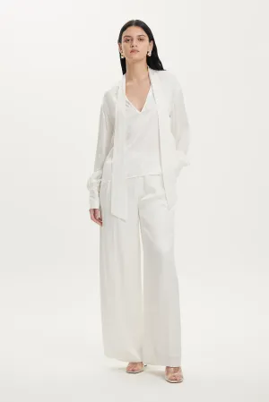 MAGNETIC TIE NECK BLOUSE | OFF WHITE