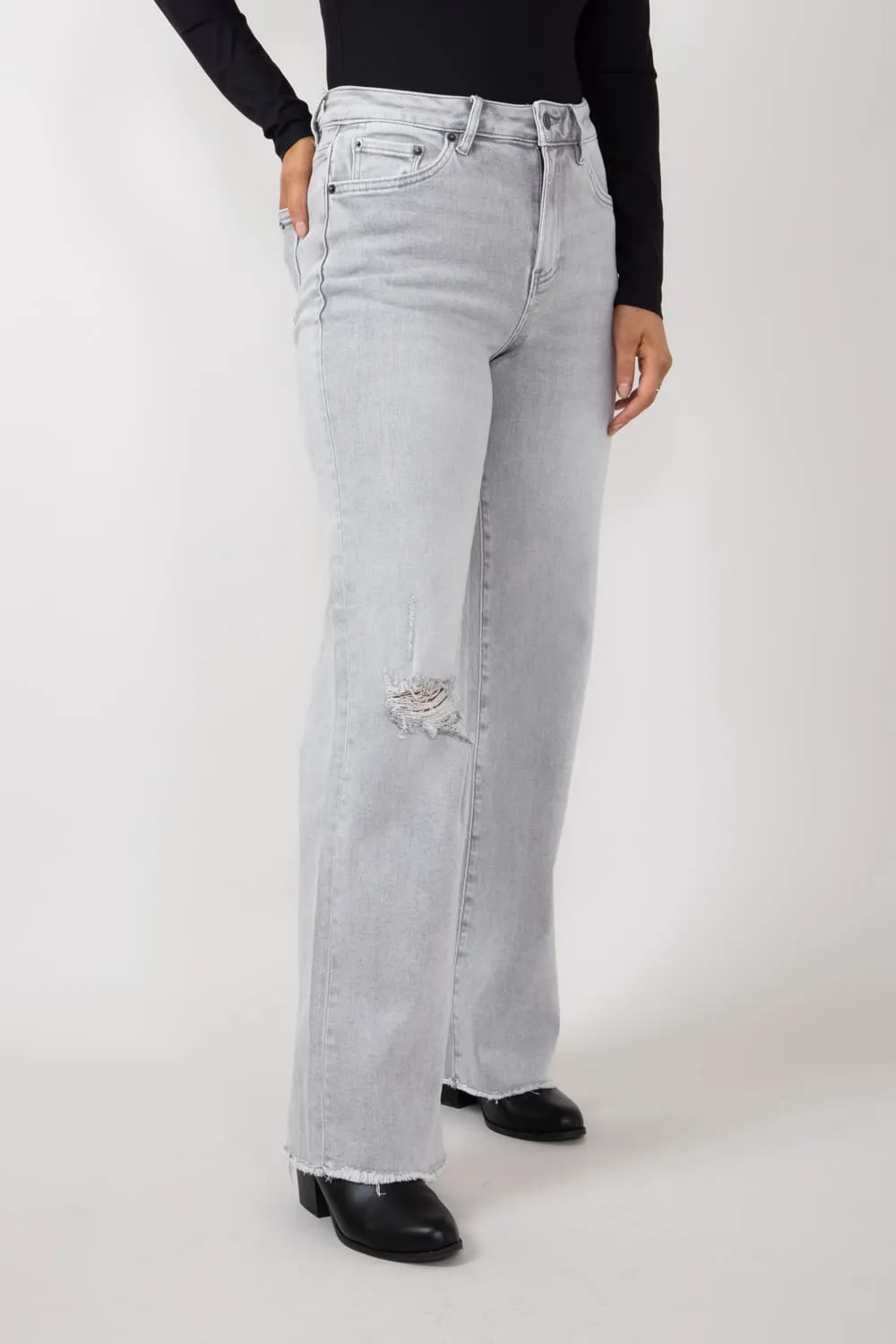 Mica High Rise Wide Leg Raw Hem Jeans for Women in Grey | MDP-W3313