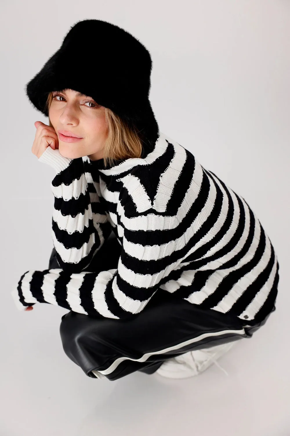 Monari Fluffy Faux Fur Hat 808286