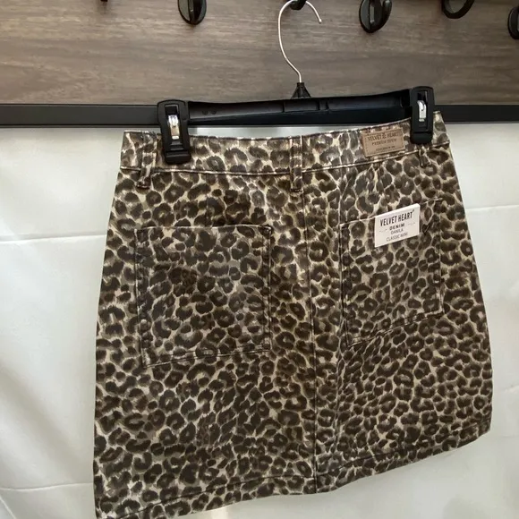 New Velvet Heart Women’s Danila Animal Print Denim Fashion A-Line Mini Skirt