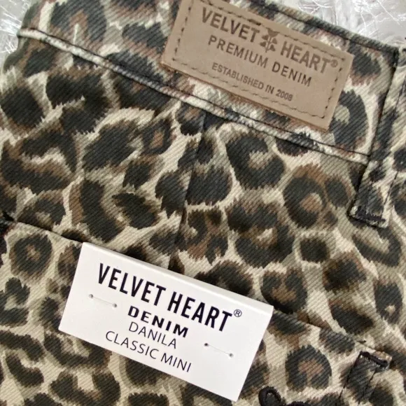New Velvet Heart Women’s Danila Animal Print Denim Fashion A-Line Mini Skirt
