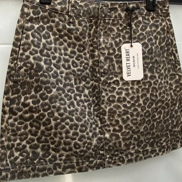New Velvet Heart Women’s Danila Animal Print Denim Fashion A-Line Mini Skirt