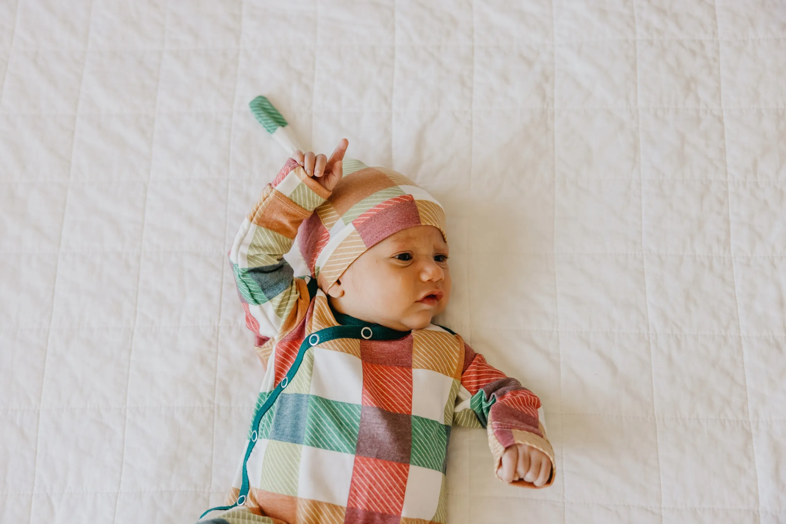 Nicholas Top Knot Hat 0-4mo