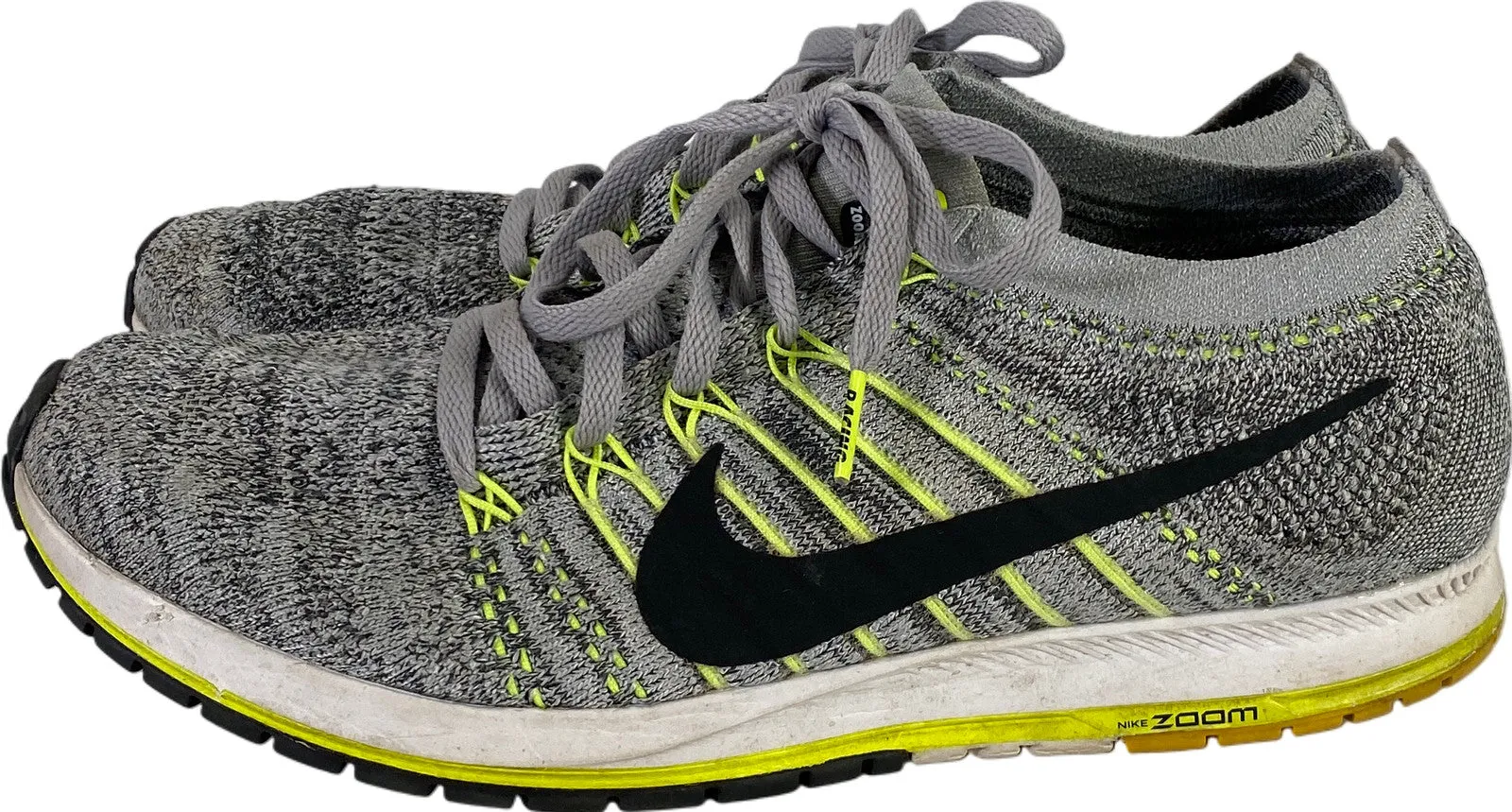 Nike Men’s Wolf Gray Zoom Flyknit Streak Lace Up Athletic Sneakers - 9