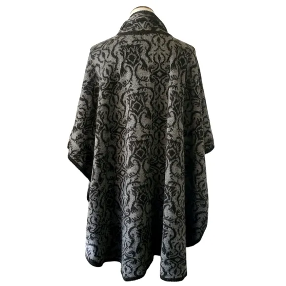 NOVICA Black/Gray Alpaca Wool Blend Knitted Jaquard Handmade Cape/Cloak OSFA