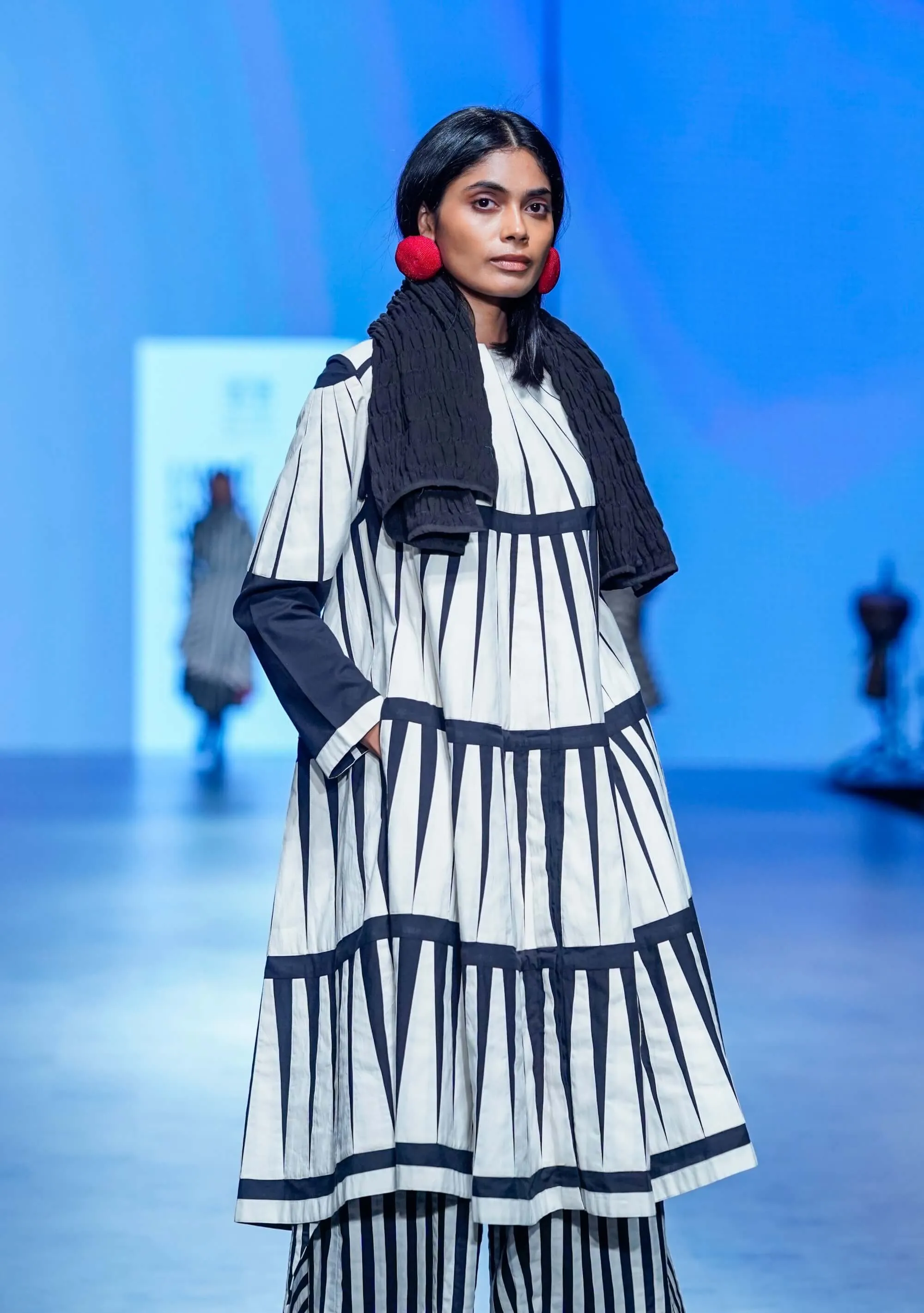 Off-white black trikon jacket and pant set