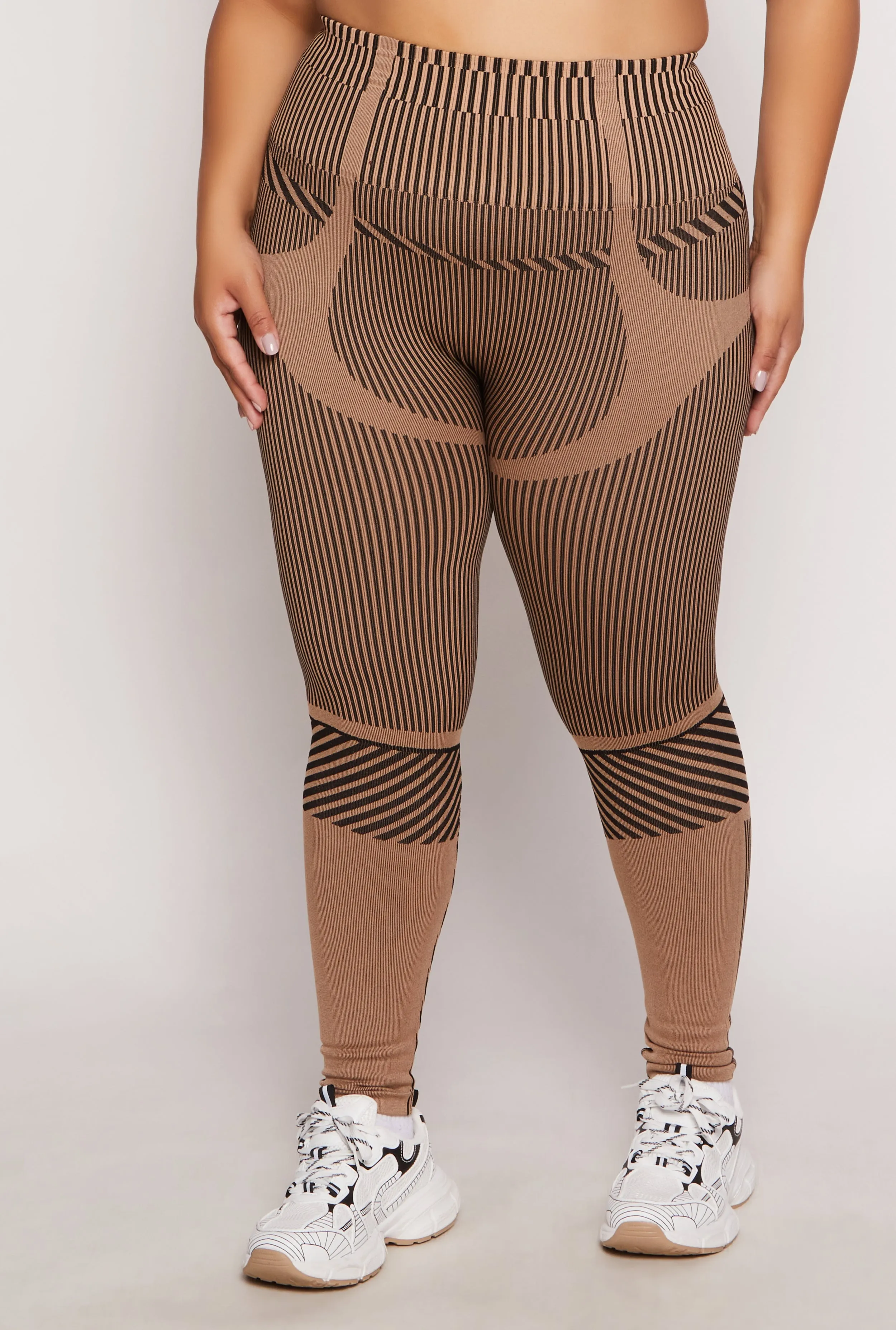 Plus Size Seamless Striped Activewear Leggings