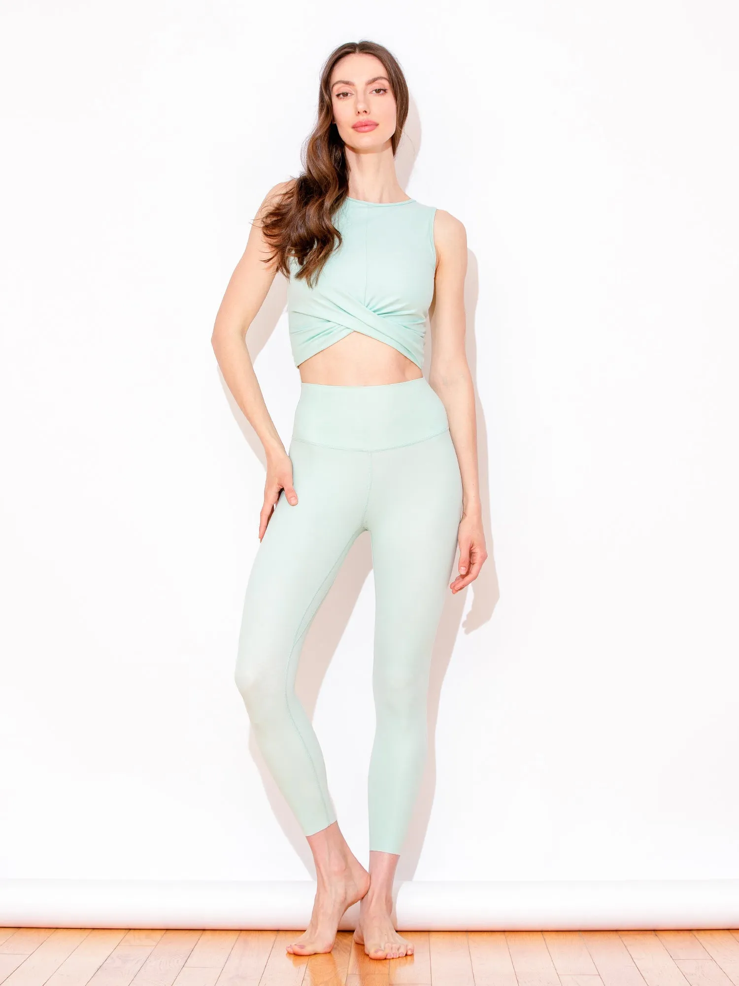 PURE FLOW ANKLE CROPS