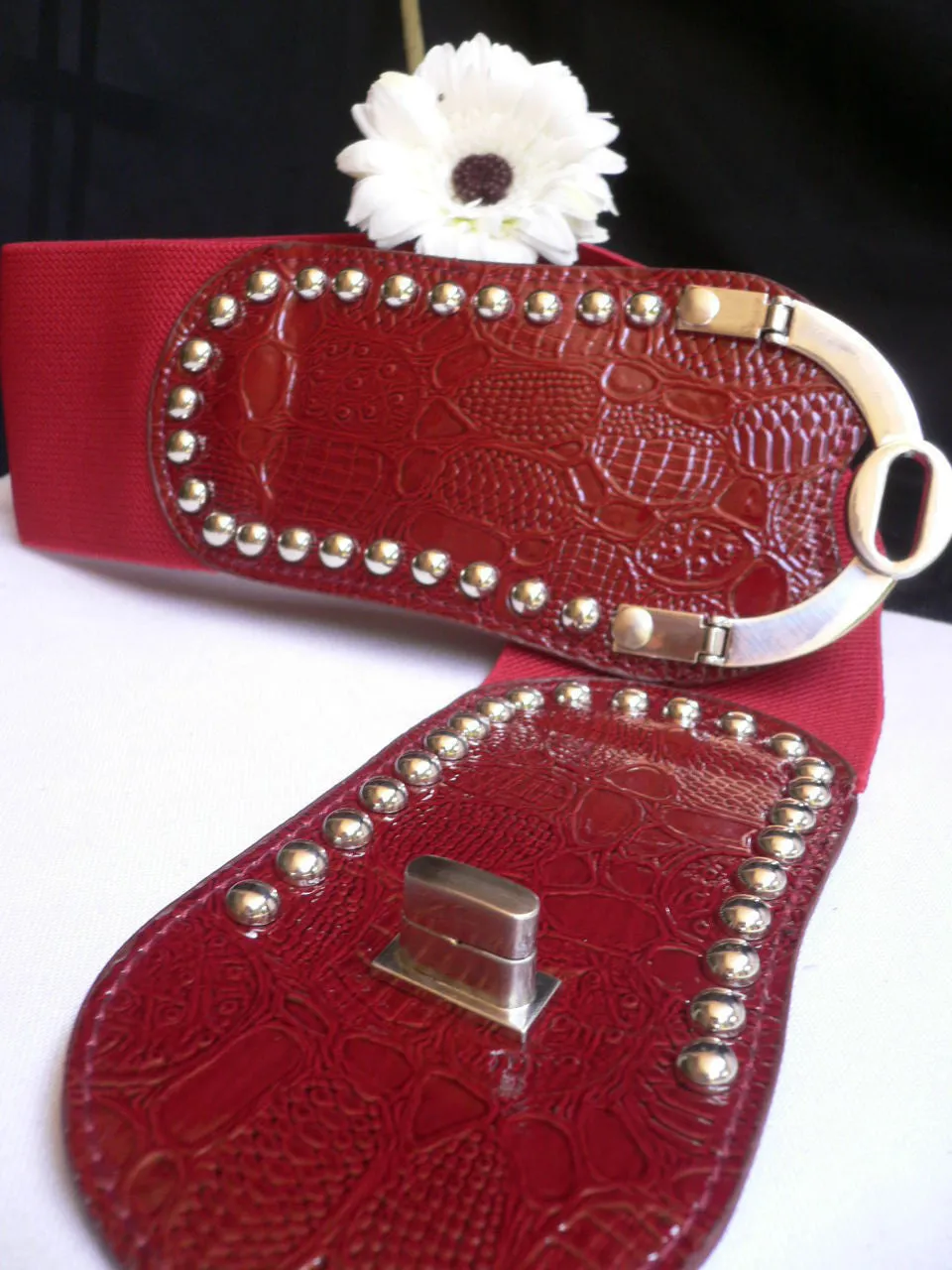 Red Faux Leather Stretch Back Crocodile Stamp Wide Belt Gold Metal Buckle XS-L