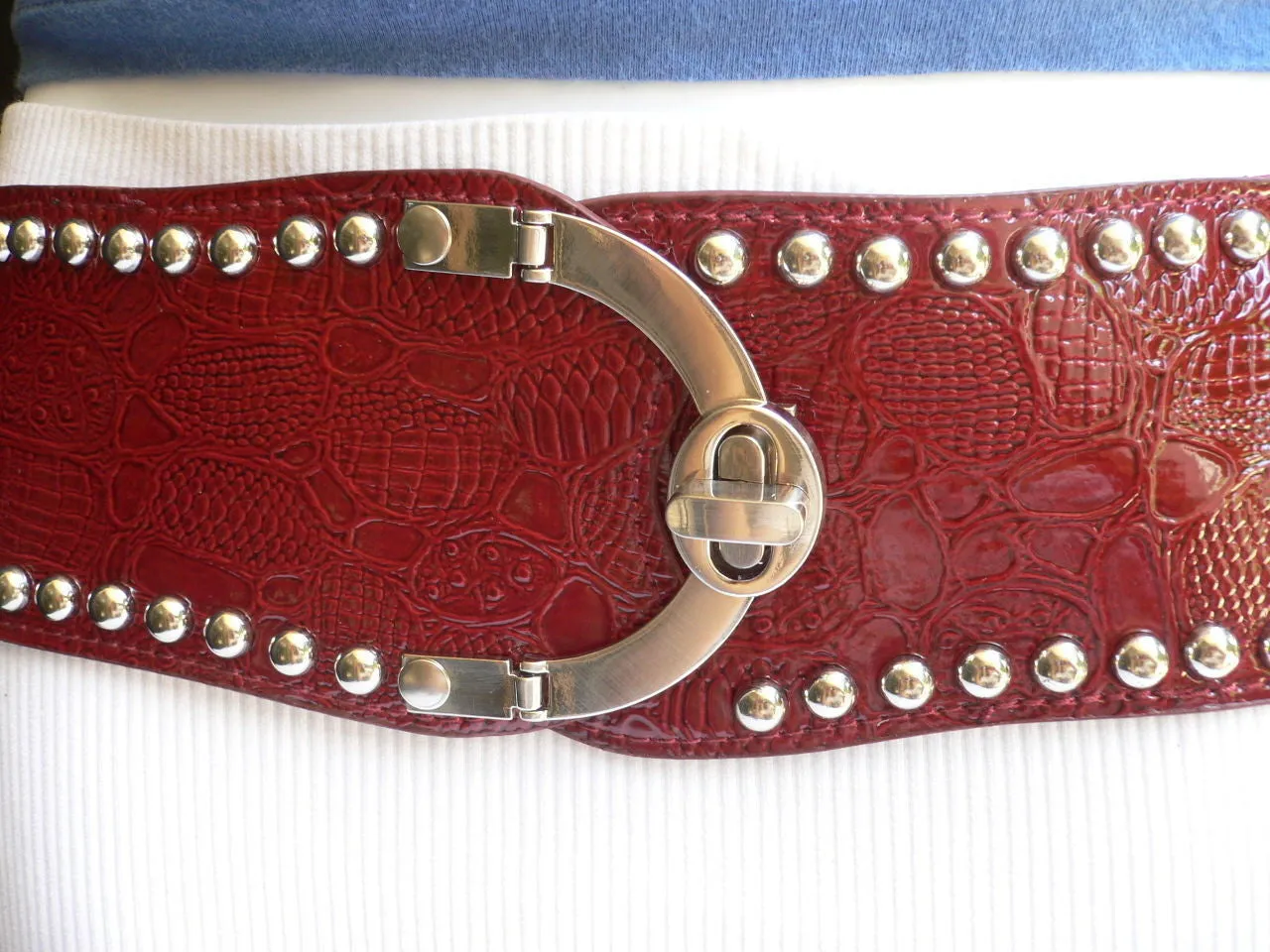 Red Faux Leather Stretch Back Crocodile Stamp Wide Belt Gold Metal Buckle XS-L