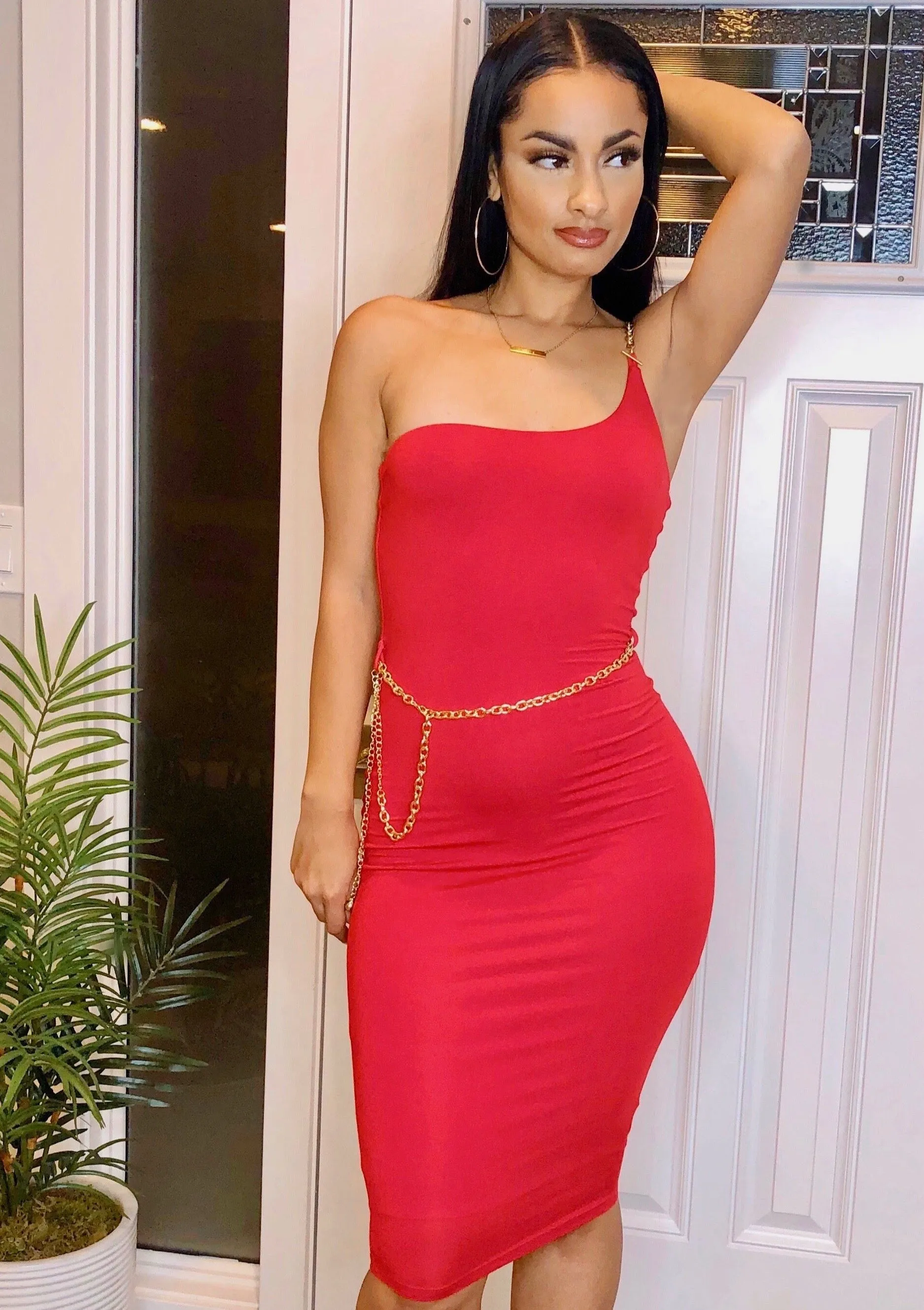 Red One Shoulder Chain Midi Dress