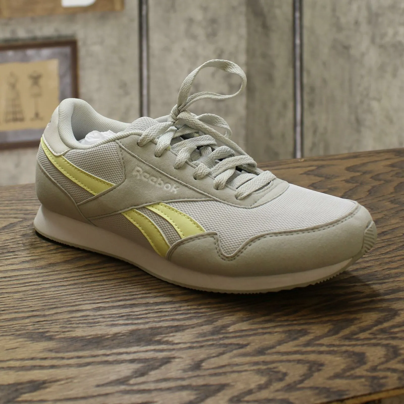 Reebok Women's Classic Lace Up Jogger Sneakers Gray/ Lemon/ White 7-1/2