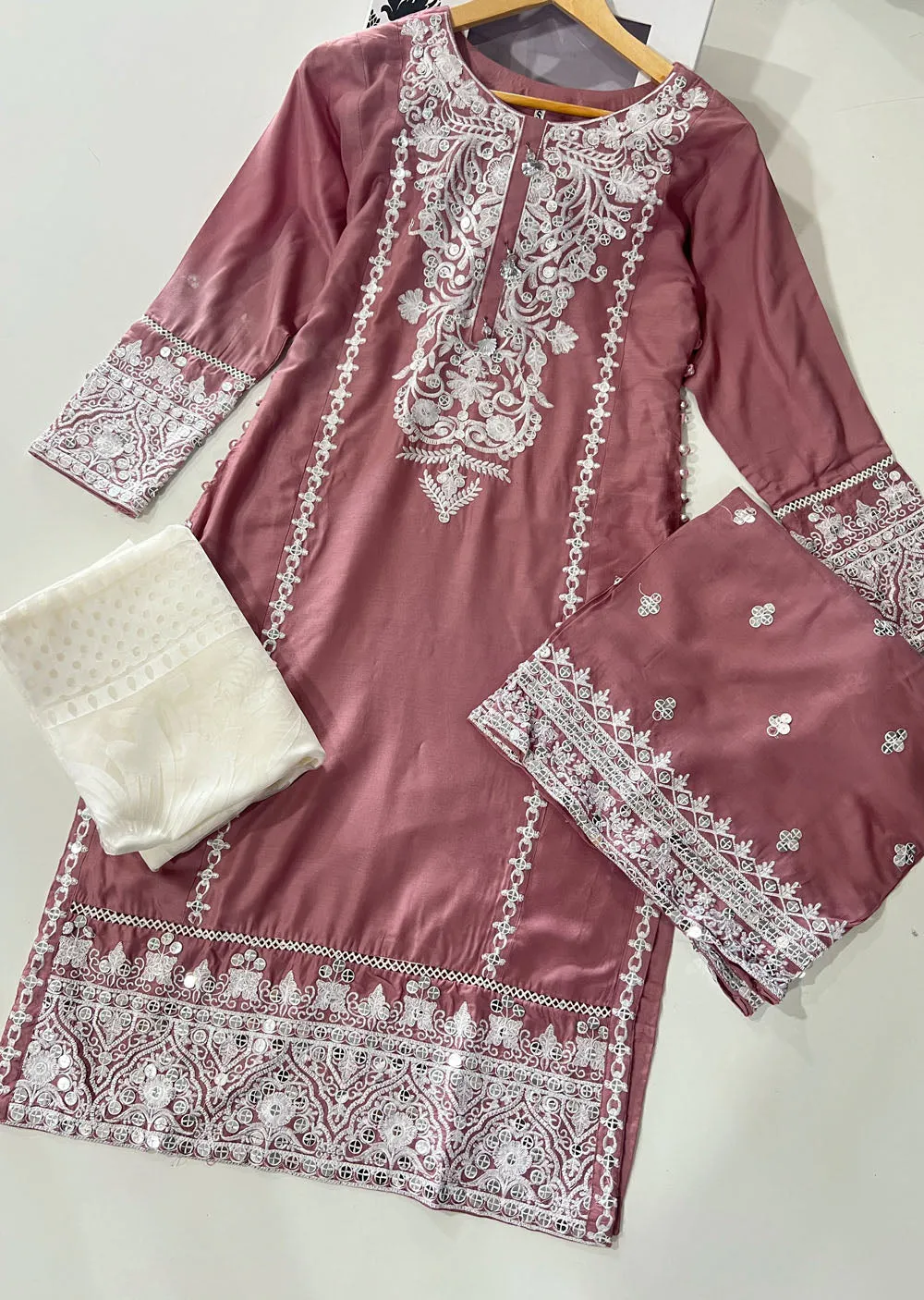 RGZ1403 Readymade Pink Linen suit