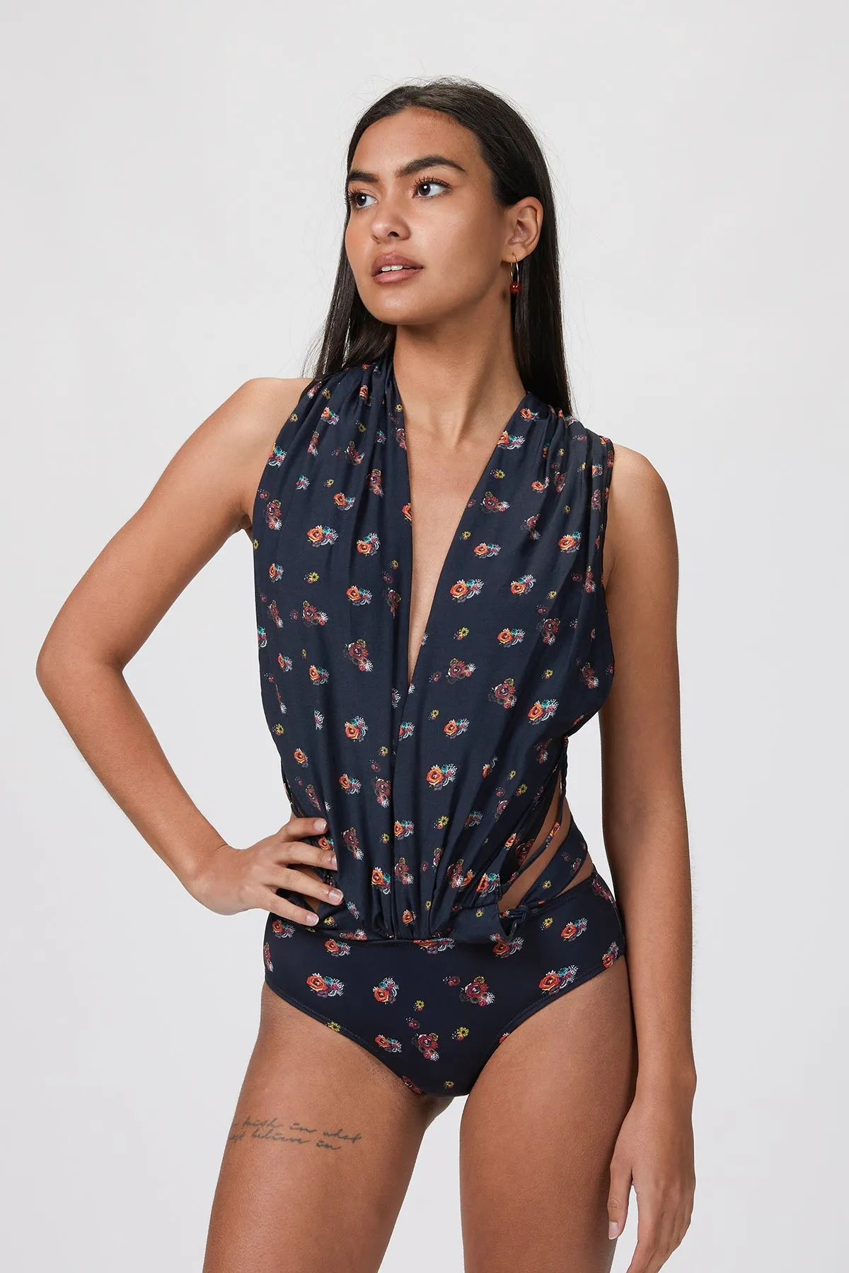 SCARF ONE PIECE