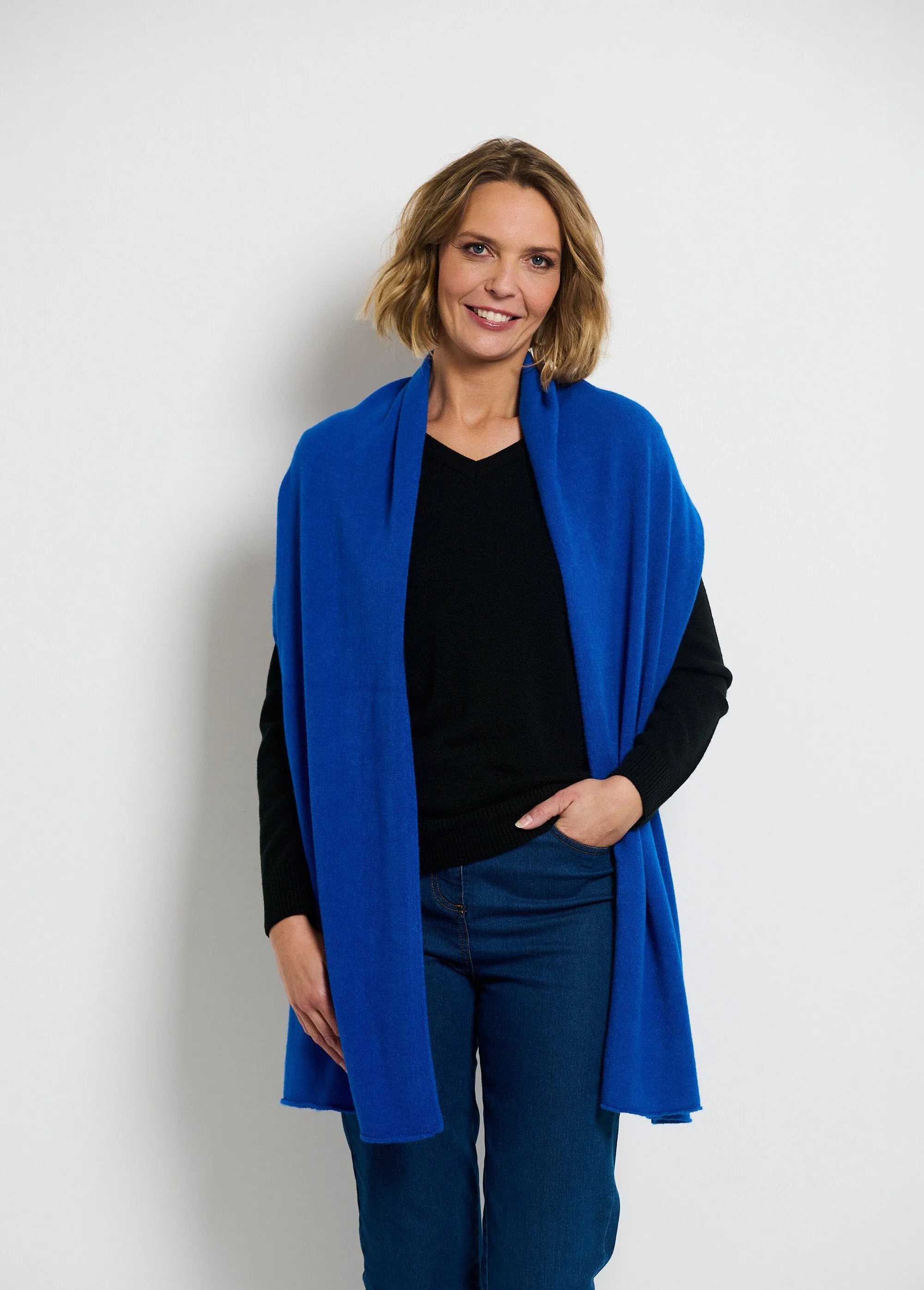Seamless cashmere touch scarf