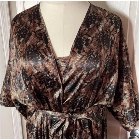 Secret Treasures Nighty Robe Set Brown Black Floral Animal Camo Gown 2 Coord Set