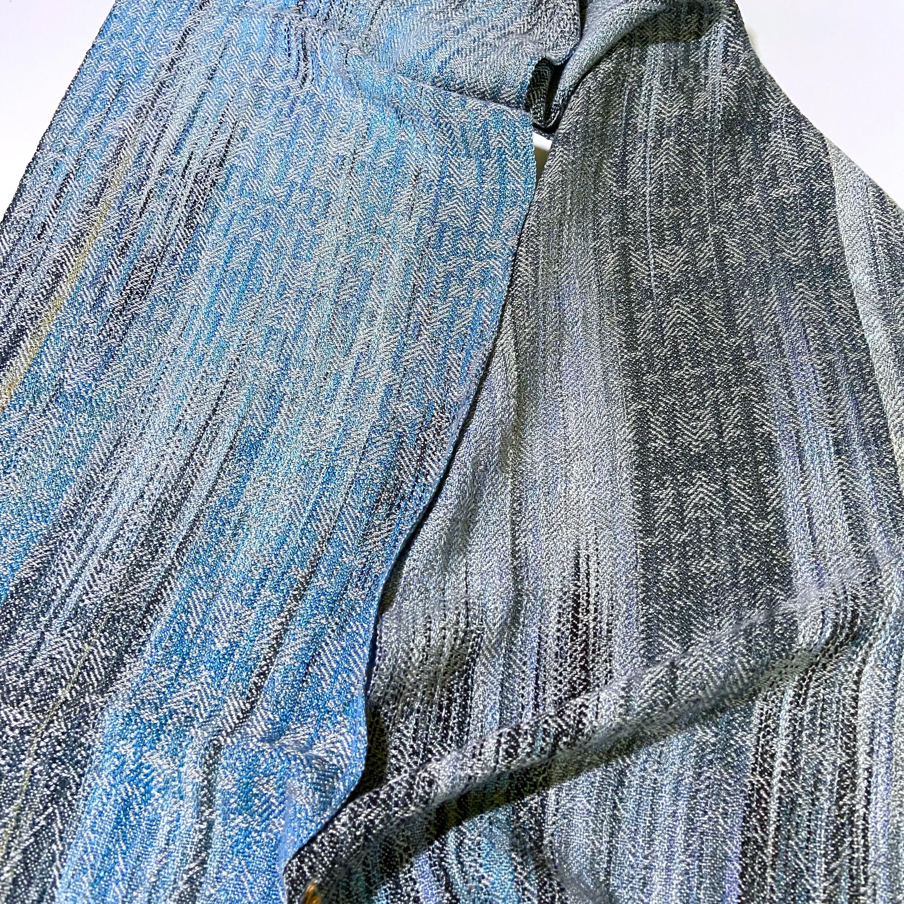 Silver Breasted Broadbill Classic Scarf - Modern Geometric Silver