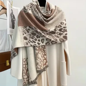 Sophia – Chic Women’s Leopard Print Scarf