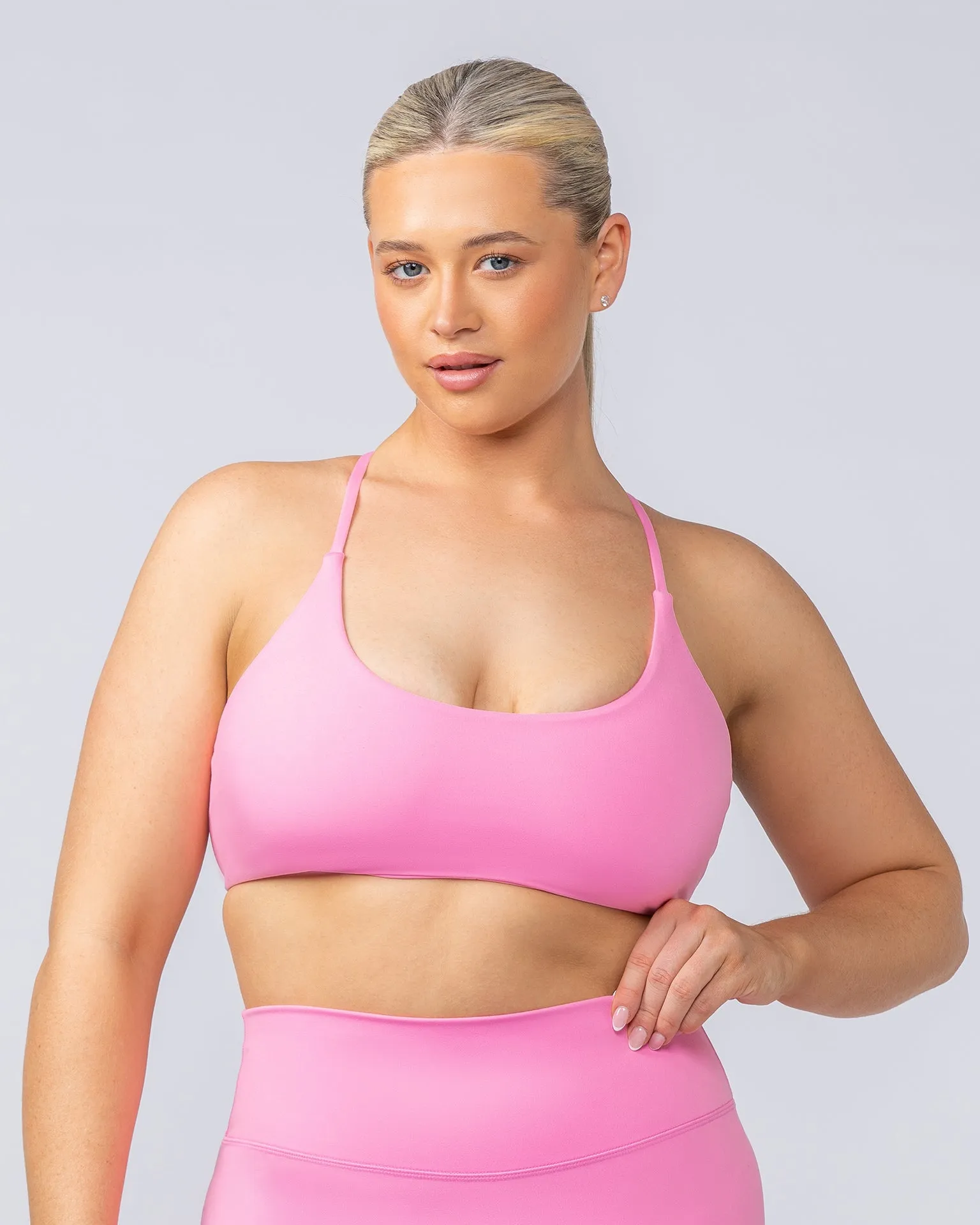 Strike Bralette - Hollywood Pink