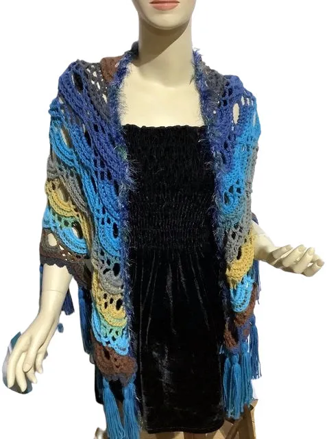 THE TURQUOISE BLUE DAISY SHAWL, woman's size, crochet wrap, bohemian style,