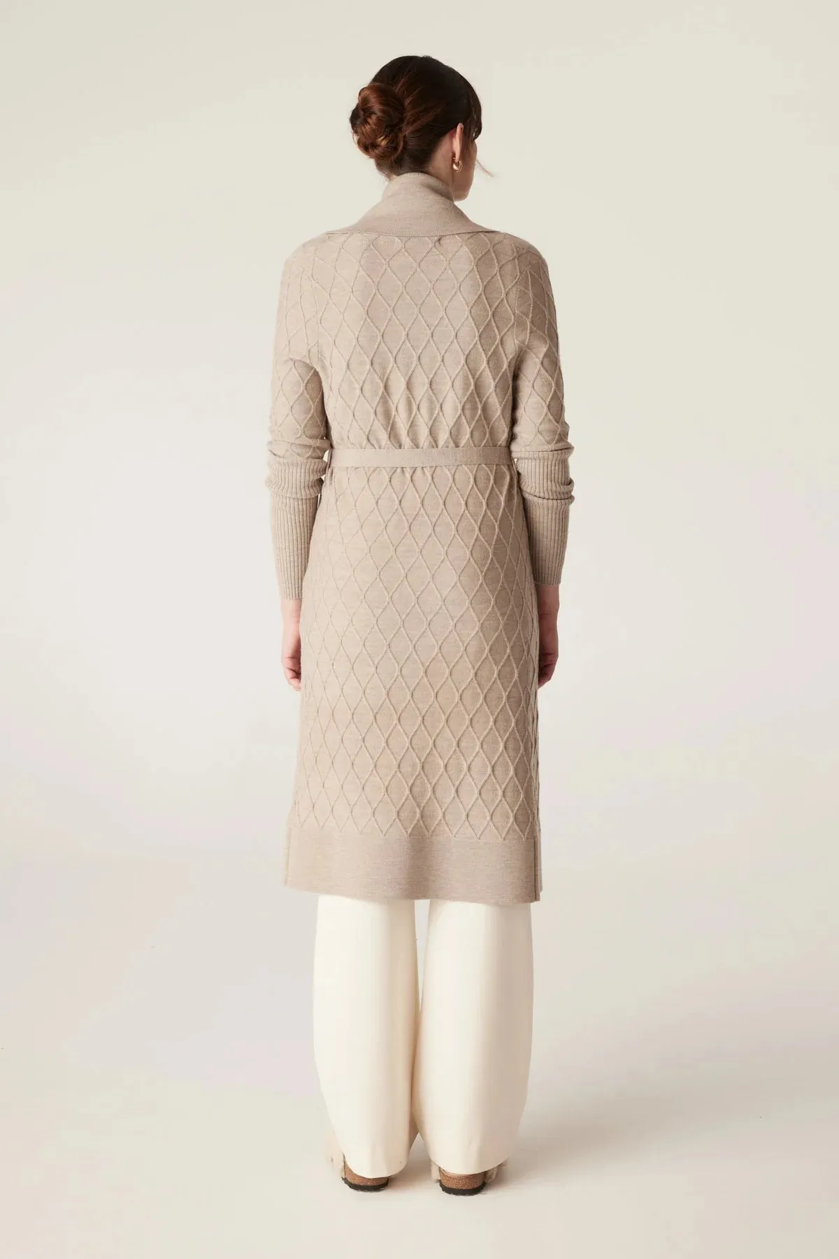 The Victoria Merino Cardigan - Pebble