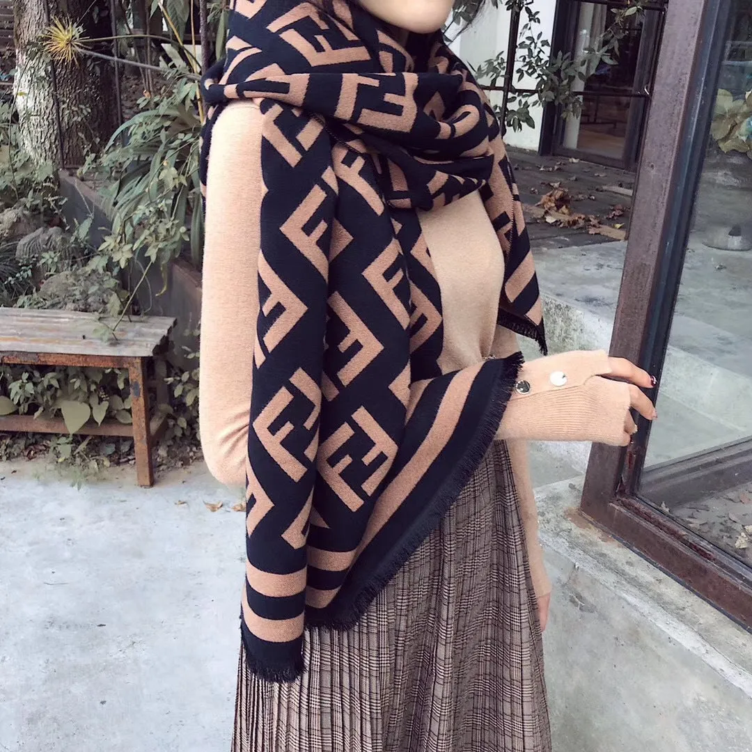 Thick Warm Wool Scarf Geometric Print